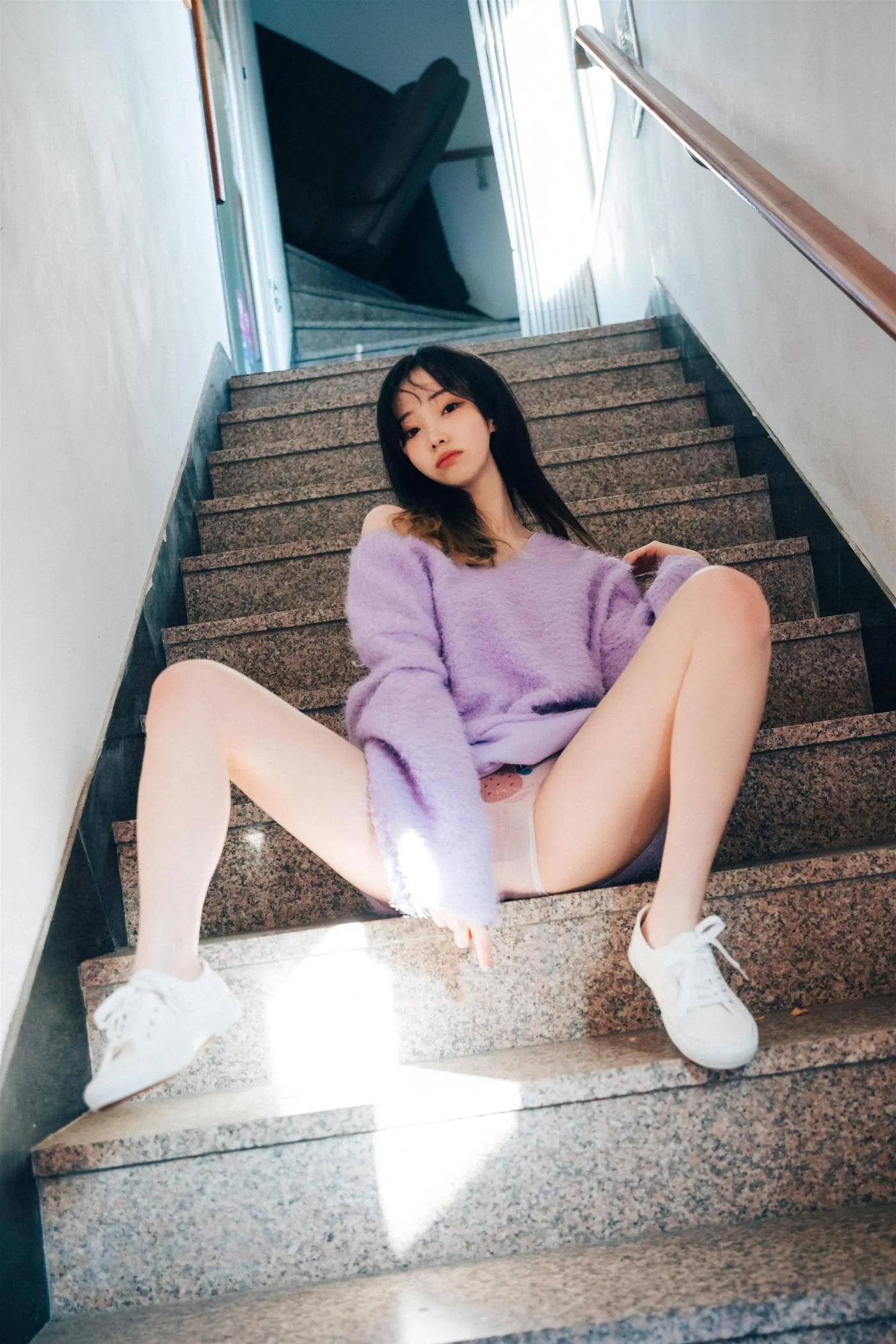 Bambi밤비 – NO.88 [Loozy] Cafe Alba[22] [53P]插图